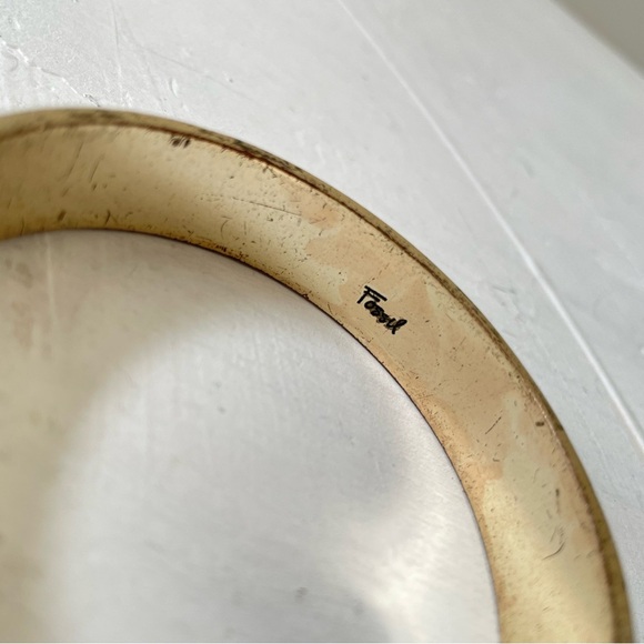 Fossil Bee Dragonfly Gold and Cream Enamel Bangle Bracelet - Picture 2 of 9